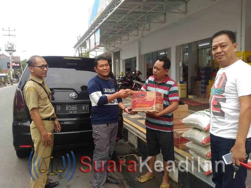 Kadin Kendal Bantu Korban Banjir