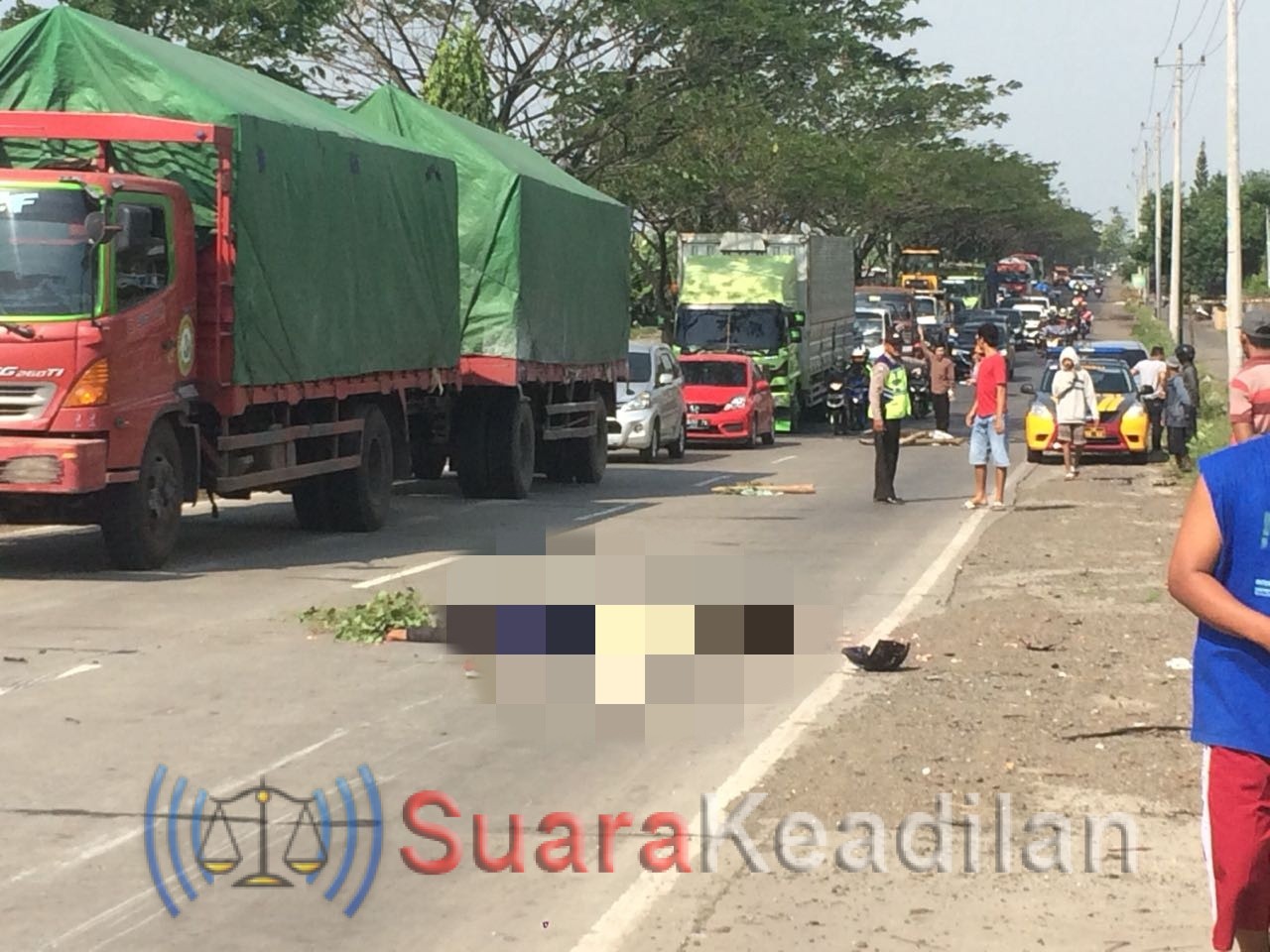Fahrudin Tewas Dilindas Truk Gandeng