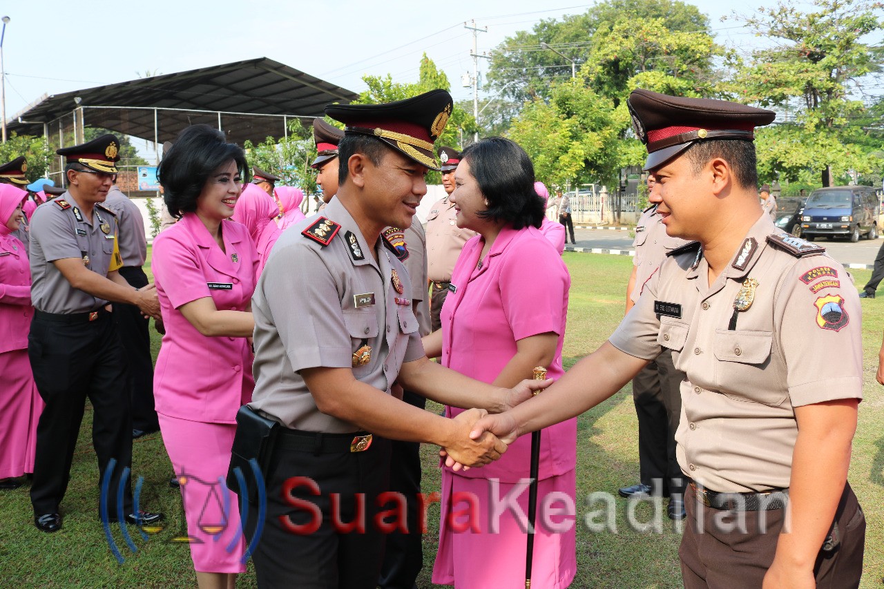 22 Personil Polres Kendal Naik Pangkat