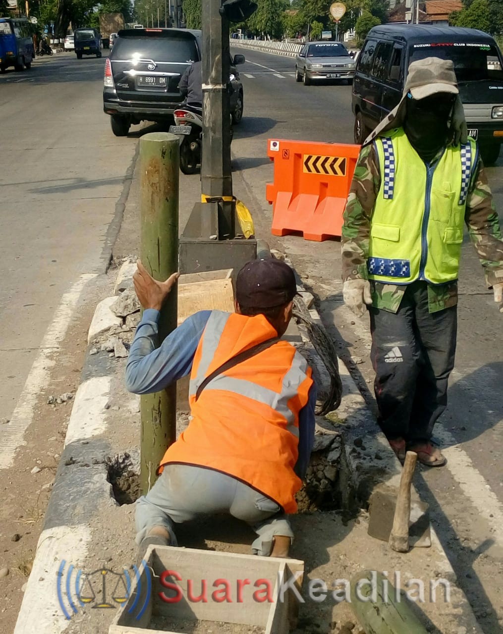 Trafick light Purin Kendal tanpa papan nama Proyek