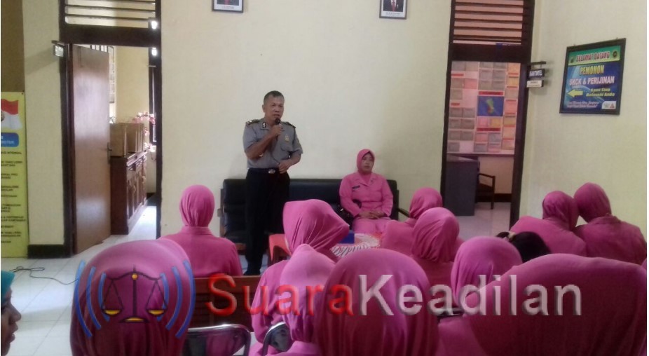 Pertemuan Rutin Bhayangkari Ranting Comal Sekaligus Pamitan Kapolsek