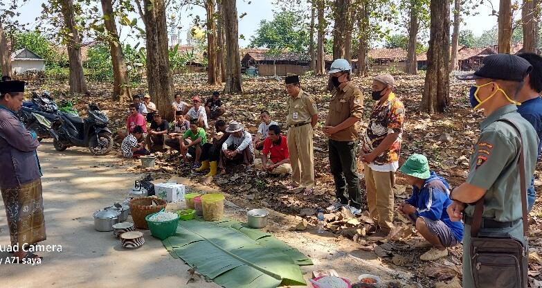 Tingkatkan Ekonomi Masyarakat, Investor Uji Coba Tanam Porang Di Sidomakmur