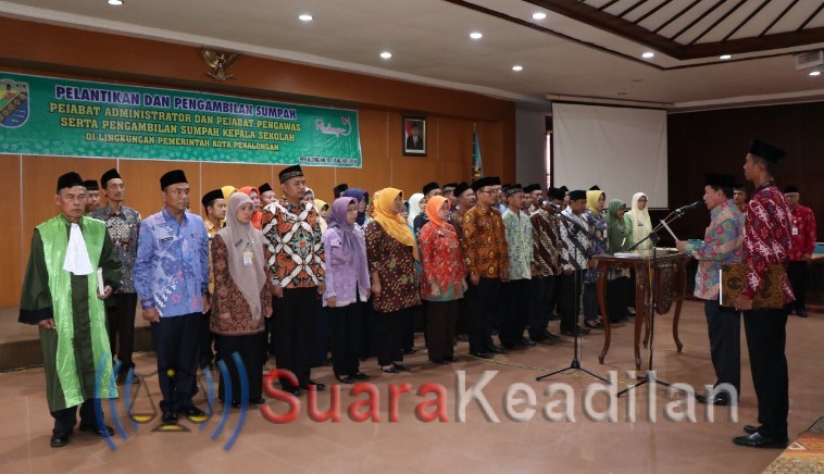 Walikota Pekalongan Mutasi  12 Pejabat Sturktural – 35 Kepala Sekolah