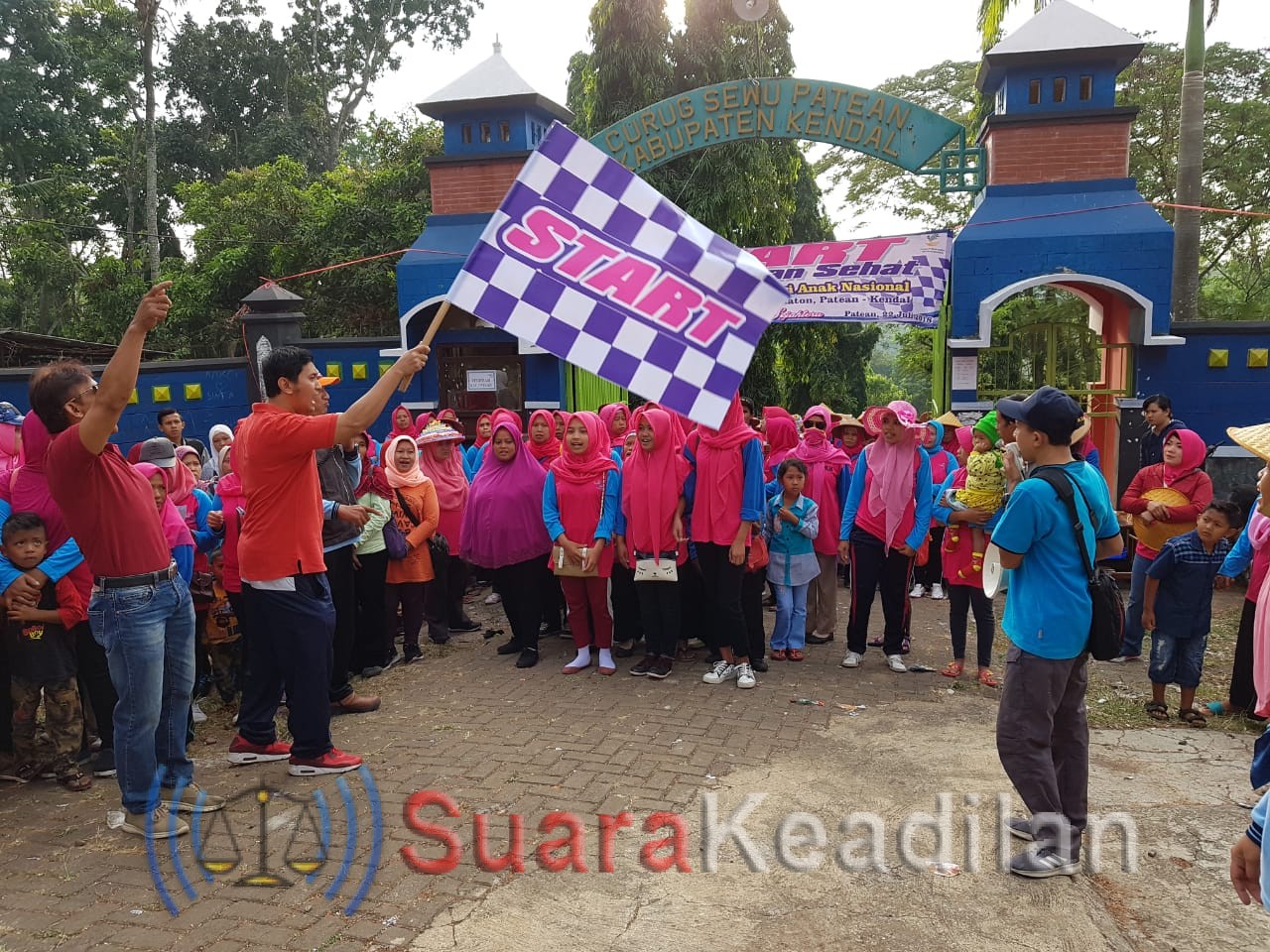 5000 KPM Meriahkan Jalan sehat PKH Eks Kawedanan Selokaton