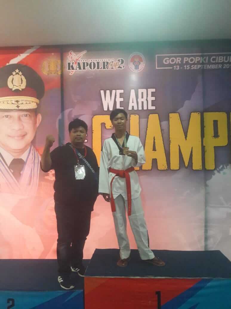 Hasan-Riskiyana Raih Medali Emas Di Kejurnas Taekwondo Kapolri CUP 2019
