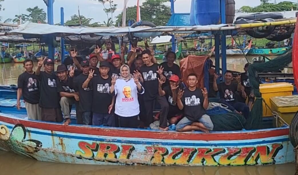 DPP Sogan Kampanye Ganjar – Mahfud Di Kampung Nelayan Tawang