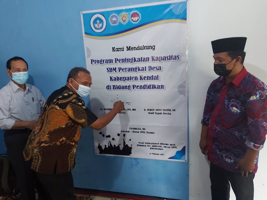 Wujudkan Pelayanan Prima, PPDI Kendal MoU Dengan STIE Semarang