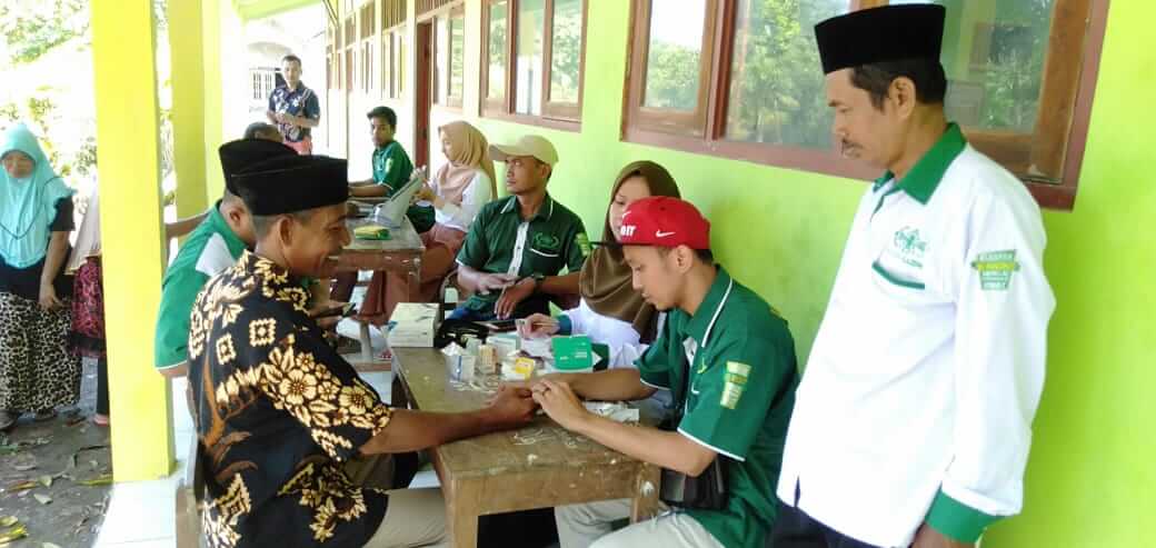 NU CARE Lazisnu Gelar Pengobatan Gratis Di Pening