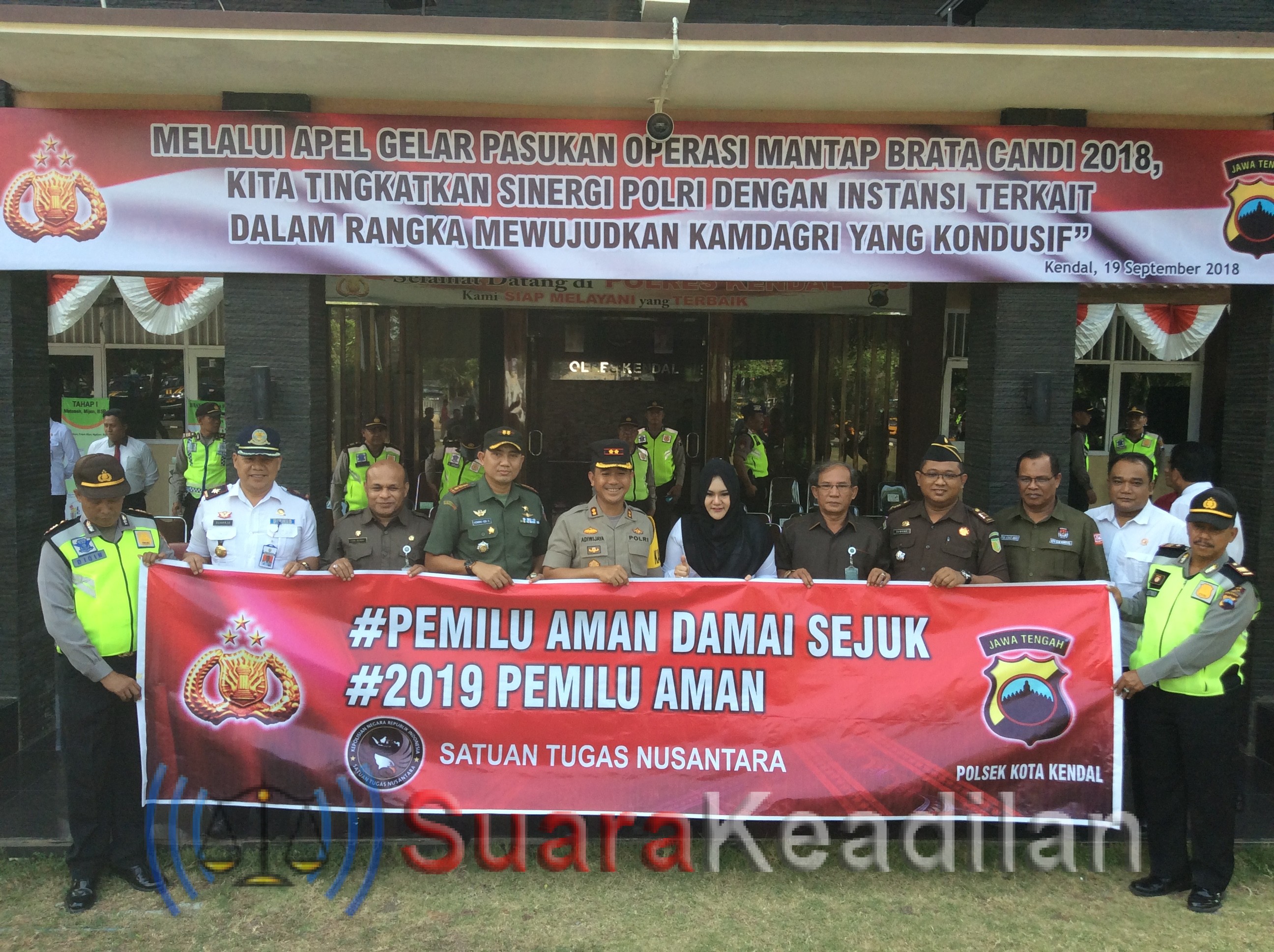 Anggota Polres Kendal Dilarang Foto Dengan Caleg
