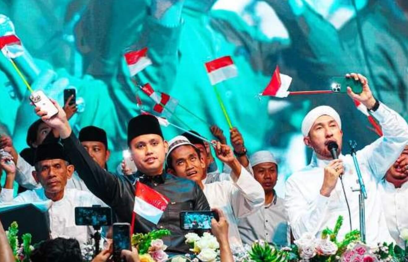 Pemkab Dan Polres Kendal Kolaborasi Sholawatan Bersama Peringatan HUT Kendal – HUT Bhayangkara