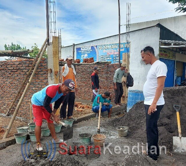 Tingkatkan Ekonomi Masyarakat, Pemdes Tanjunganom Buat Ruko – Budidaya Lele