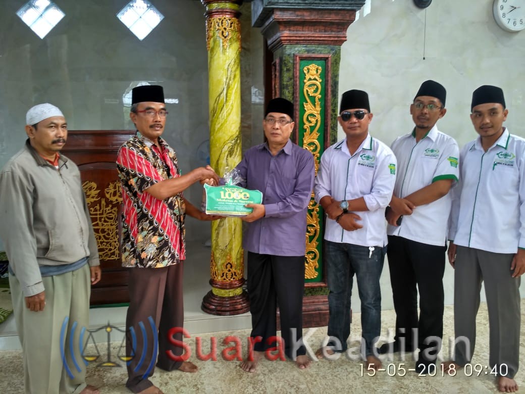 Menyambut Ramadhan 1439 H, PCNU Kendal Sebar 1000 Sarung dan Mukena