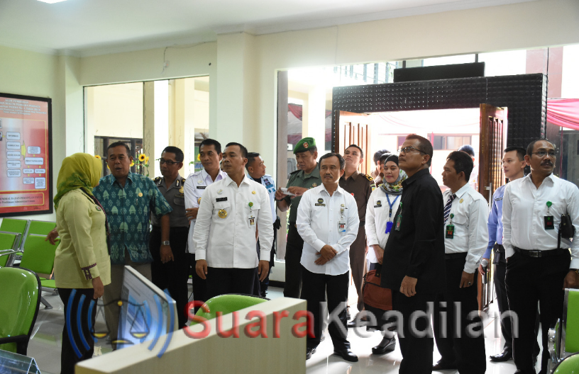 Gedung Baru, PN Batang tingkatkan pelayanan masyarakat satu pintu perkara.
