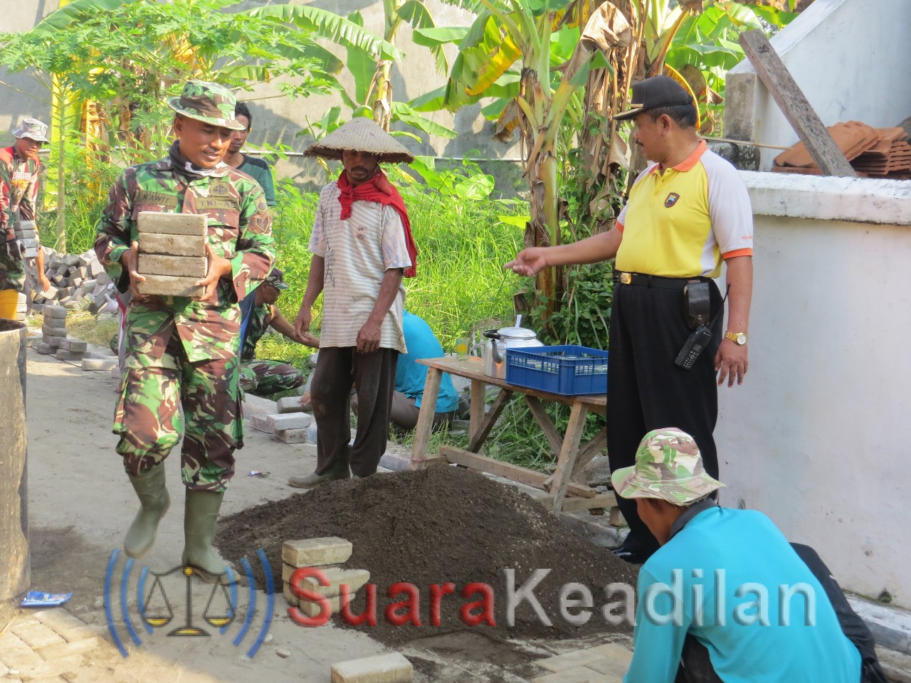 Sinergitas TNI Polri Di Lokasi TMMD Pekerjaan Semakin Mudah