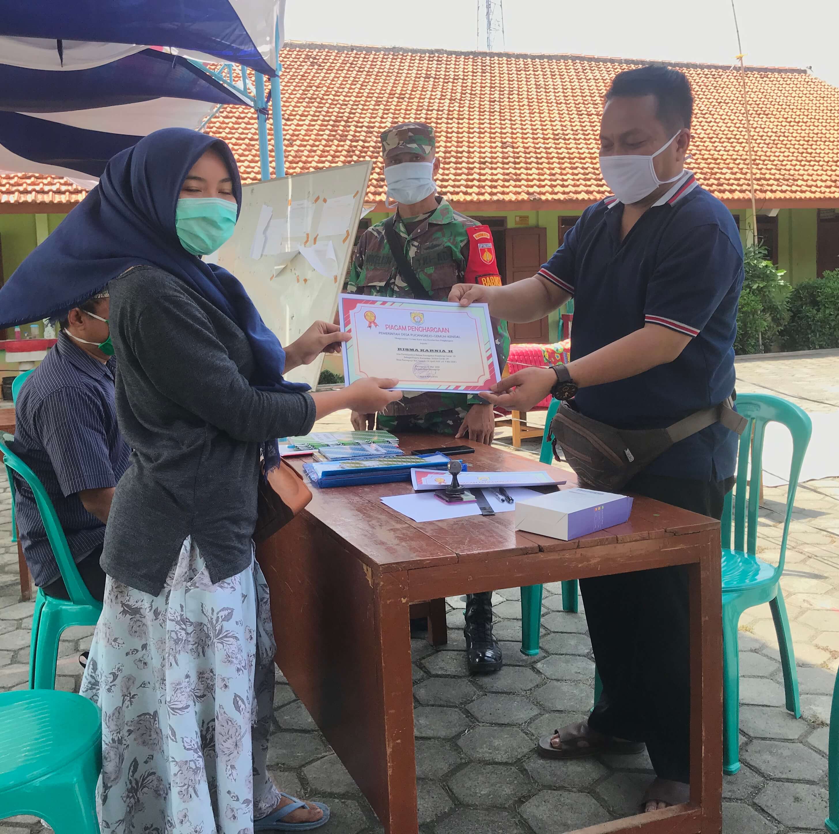 Lulus Karantina, Perantau Pucangrejo Diberi Piagam Penghargaan Sehat