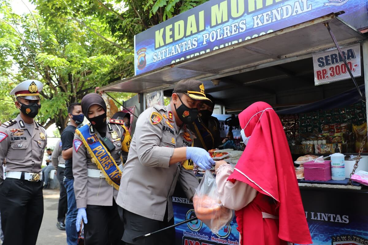 Jogo Tonggo Ala Satlantas Polres Kendal, Buka Kedai Sembako Serba Rp 3000