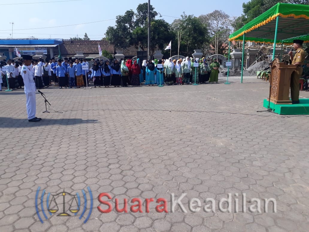 MWC NU Kaliwungu Selatan Gelar Upacara Peringati Hari Santri Nasional