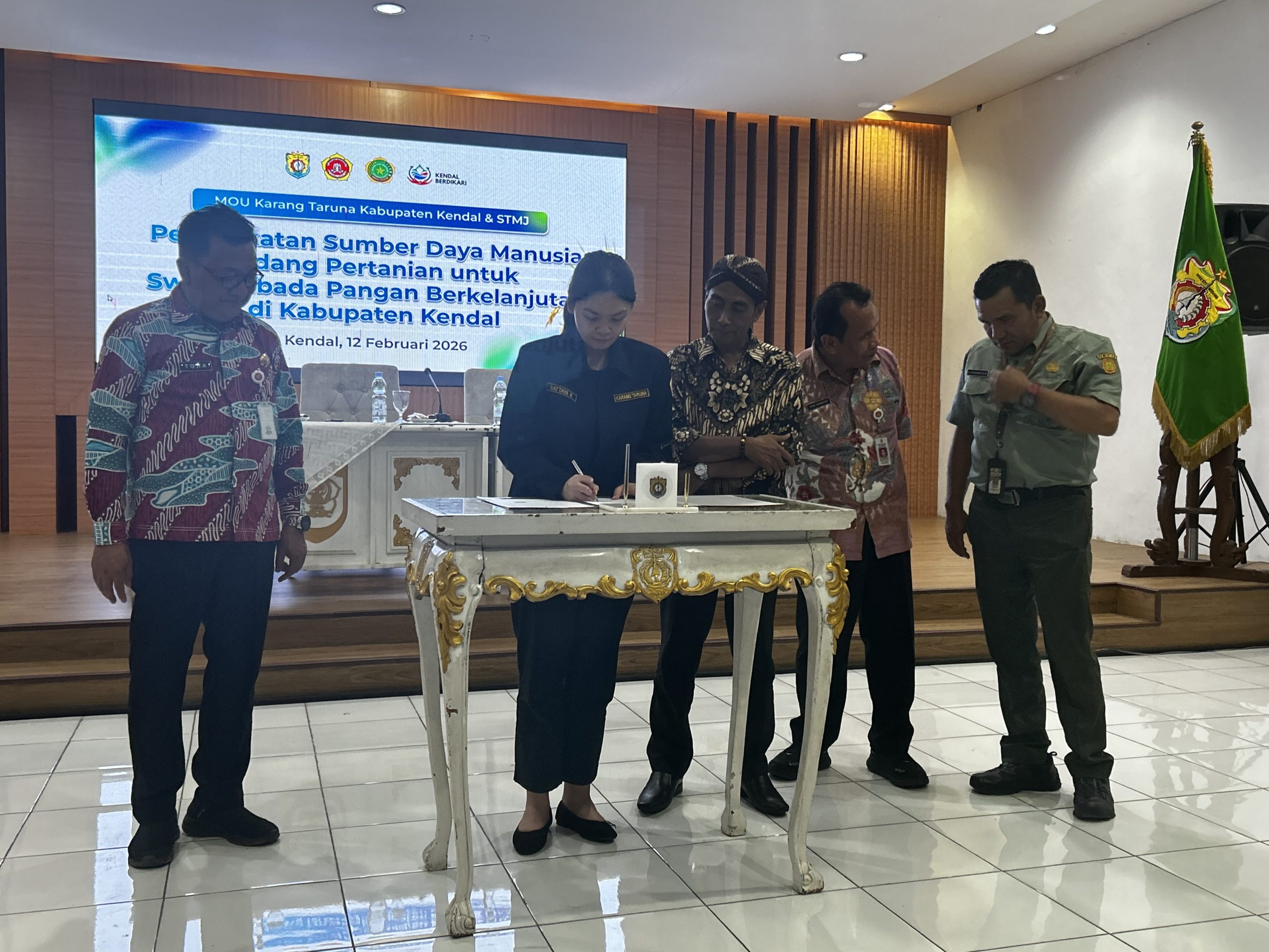 STMJ MoU Dengan Karang Taruna Wujudkan Petani Millenial Pertama Di Indonesia