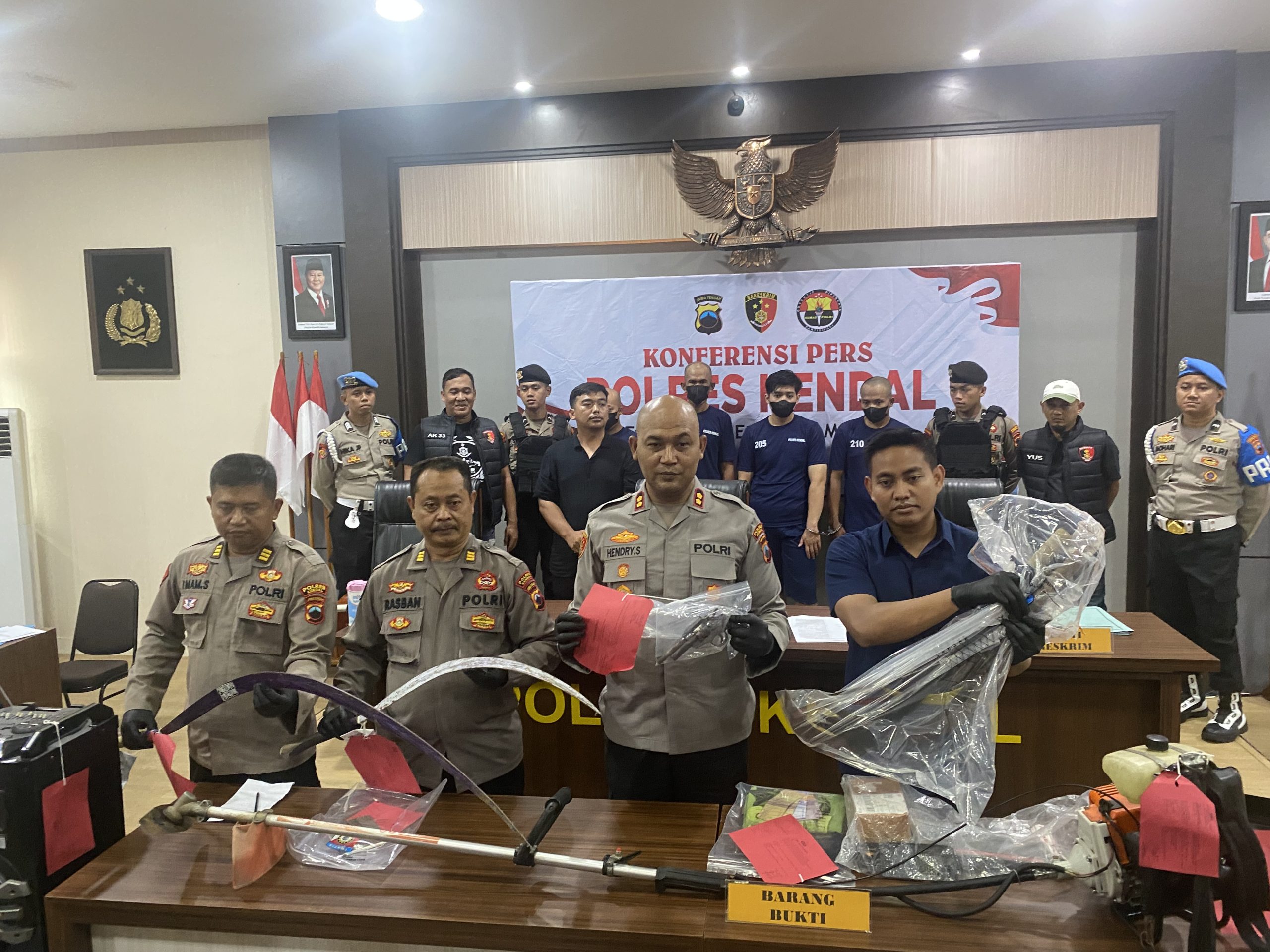 Dua Pelajar Pembawa Sajam Diamankan Polres Kendal