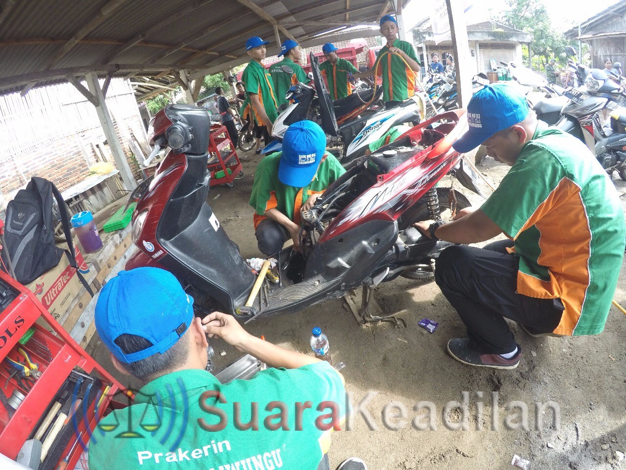 SMK Nuklir, Bantu Service Motor Gratis Bagi Korban Banjir