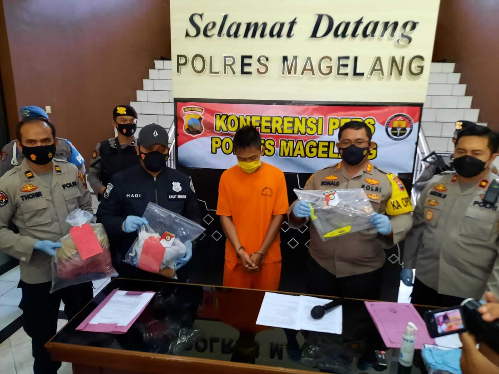 Bunuh Rekan Kerja, US Serahkam Diri Ke Polres Magelang