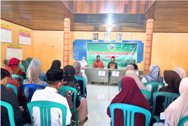 Penyerahan Sertipikat PTSL Tahun 2025, Desa Bringinsari Kec. Sukorejo