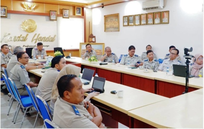 Kantah Kendal Hadiri Evaluasi Kinerja Oleh Kakanwil BPN Prov. Jateng Melalui Daring