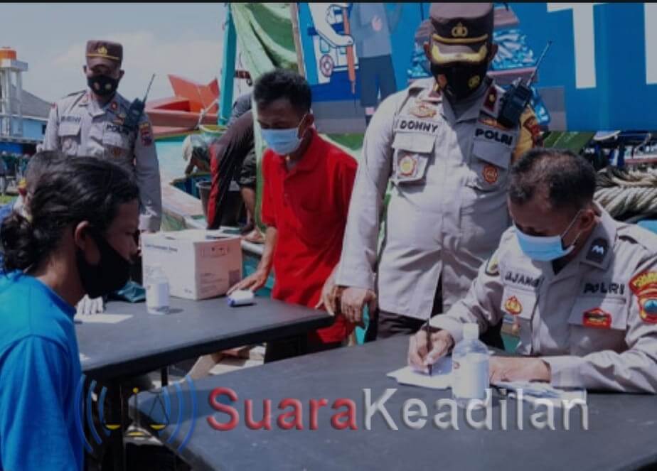 Polres Kendal Sasar Vaksinasi Untuk Nelayan Gempolsewu