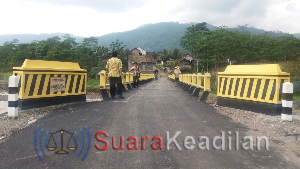 Pembangunan Jembatan Kaliputih Ahirnya Rampung 
