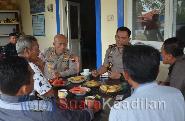 Belum mendapatkan kelengkapan administrasi, sebabkan Nelayan Cantrang Batang belum berani melaut