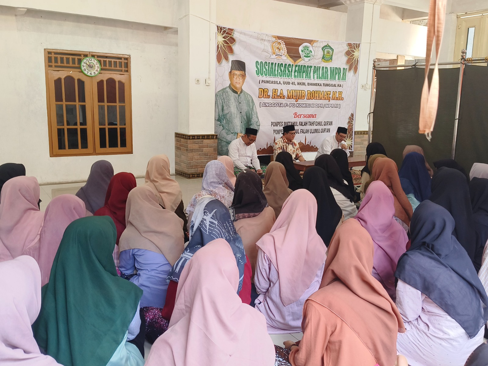 Giliran Santri Ponpes Miftahul Falah Diberikan Sosialisasi Empat Pilar Kebangsaan