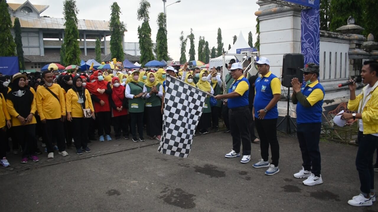 Puncak Peringatan HKN ke-58 di Kendal, Nakes Diminta Kerja Keras Turunkan Stunting