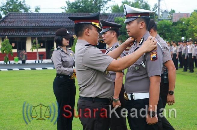 Awal Tahun 11 personil korps baju cokelat polres batang naik pangkat.