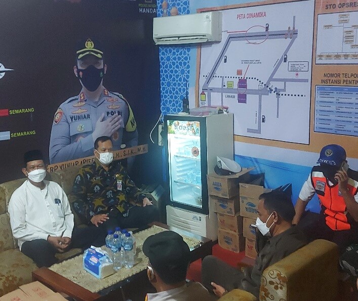 Kunjungi  Pos Pam, Pj Sekda Sampaikan Pesan Bupati Ke Penjaga