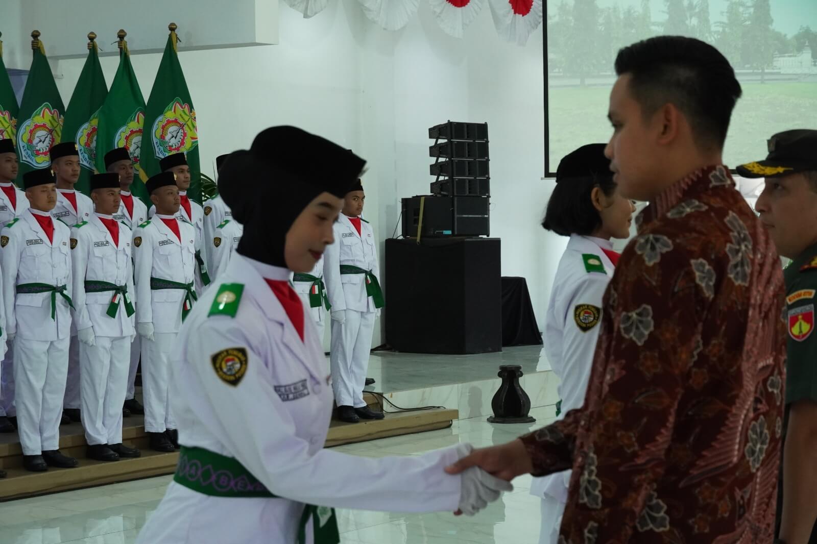 Paskibraka Kabupaten Kendal 2023  Dikukuhkan, Disaksikan Orang Tua Dan Kepsek
