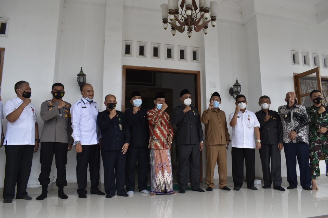 Forkompinda Ajak Tiga Paslon Wujudkan Pilkada Damai Patuh Prokes