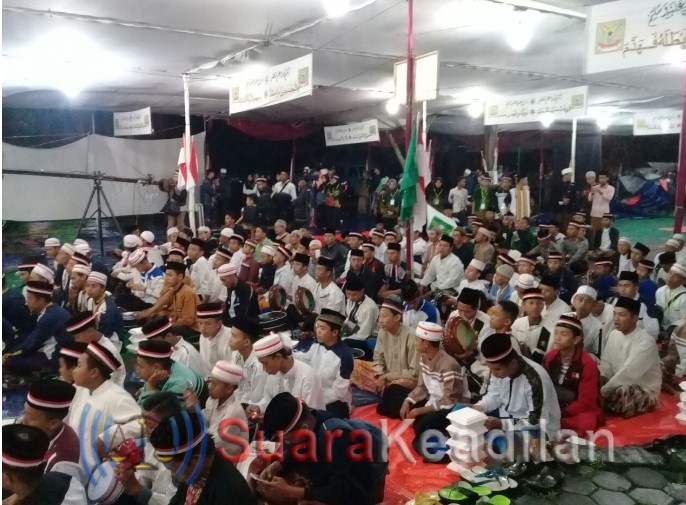 Hujan Deras Tidak Urungkan Niat Warga Untuk Hadiri PLTU Bersholawat