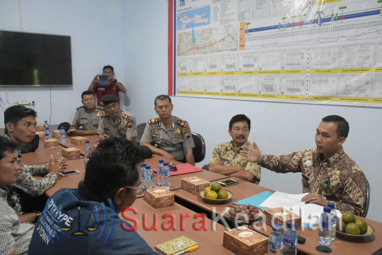 Geram Warganya Kerap Jadi Korban Dampak Proyek TOL, Bupati Batang Labrak PT. Waskita