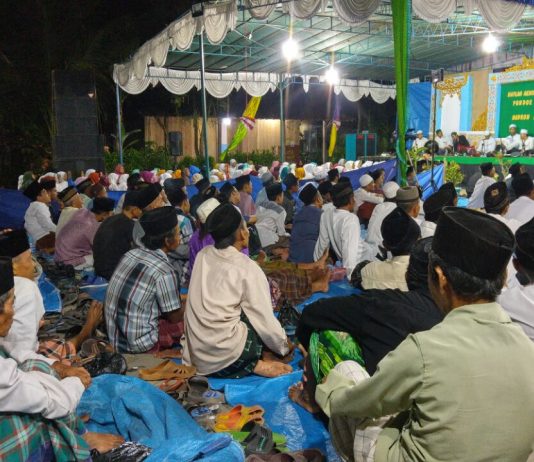 Ratusan Warga Wonosekar Banjiri Pengajian Akhirussanah Ponpes Ad-dimyatiyah