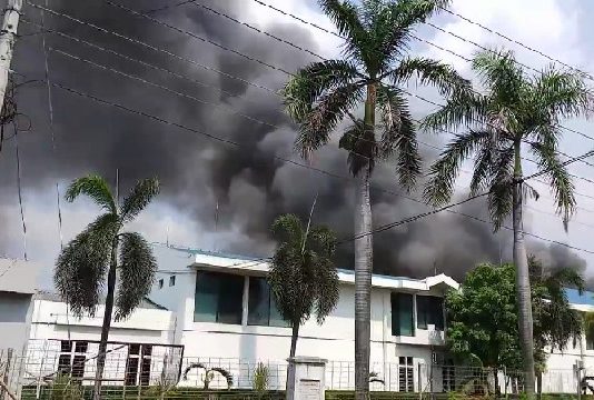 Pabrik Tekstil Lokatex Pekalongan Terbakar