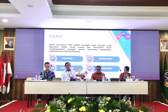 e14ea201-9c67-43c3-9c09-bf2212381c9f